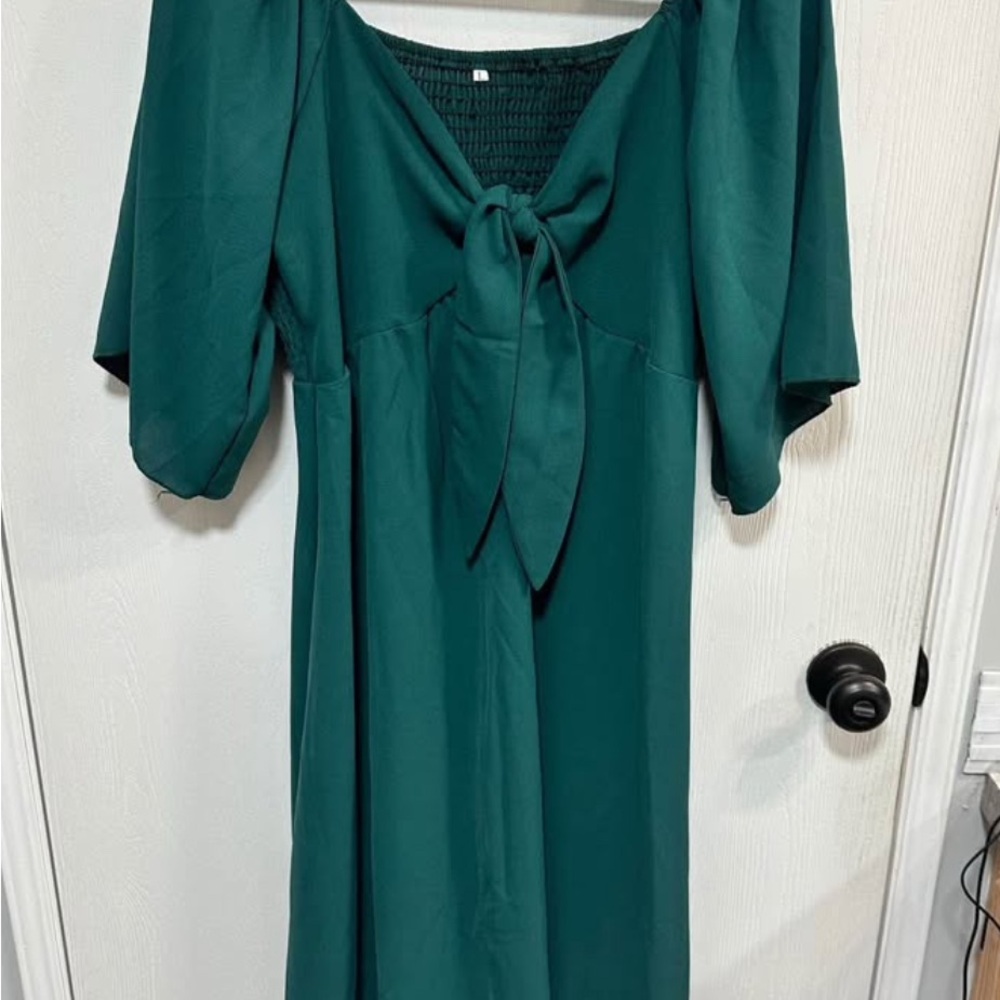 Elegant Green Women's Dress